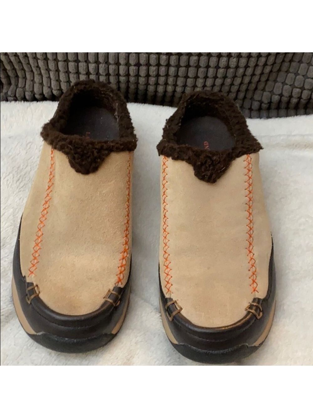 Lands and slip on shoes T1